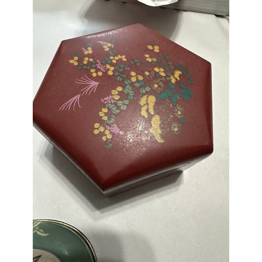 Trinket Boxes Lot of 4 Tin Plastic Nesting and Pirate Chest Vintage Hong Kong - Picture 8 of 11